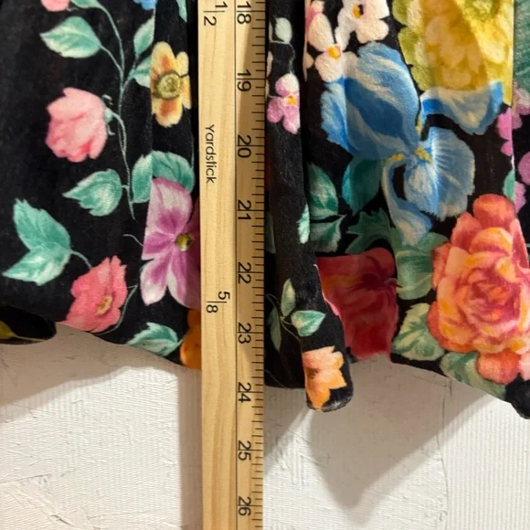 VTG Amy Byer Colorful Floral Puff Sleeve Fit and Flare Dress Velvet Sz 8 Girls - Picture 3 of 11